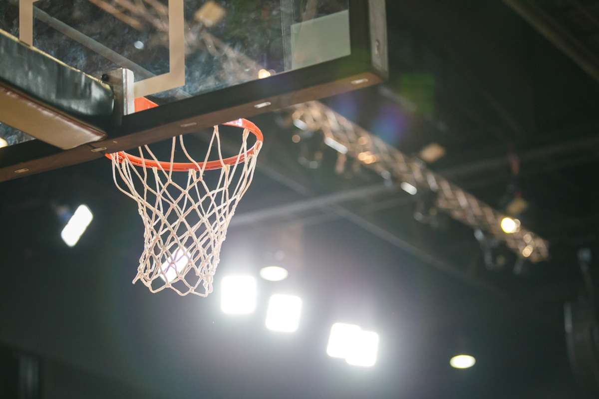 Basketball hoop, night game